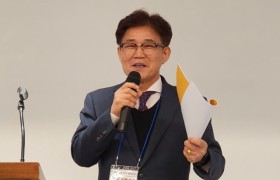 1738997660757-4.jpg